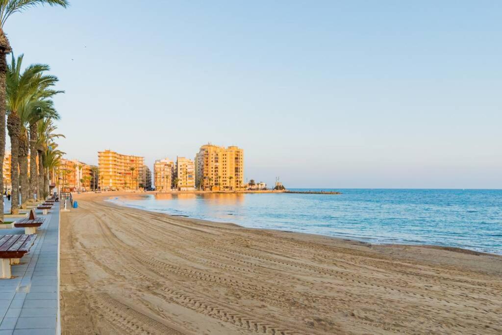 La Perla De Torrevieja Apartment Exterior photo